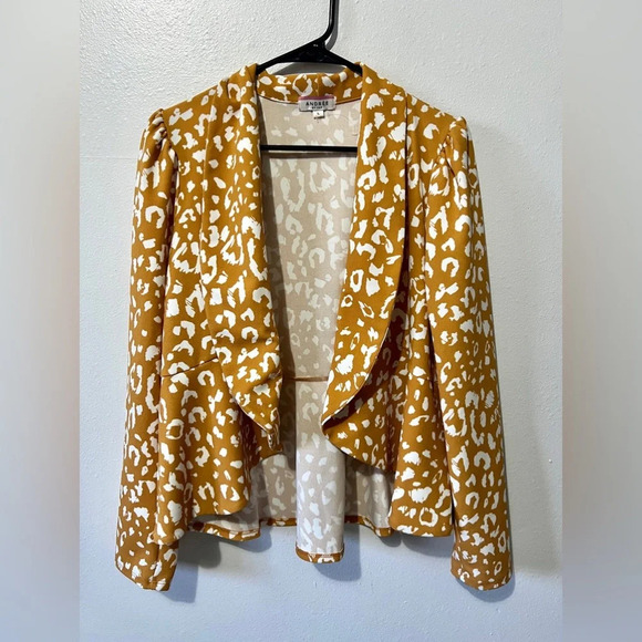 Andree by Unit Mustard Leopard Blazer - Large - Picture 2 of 7